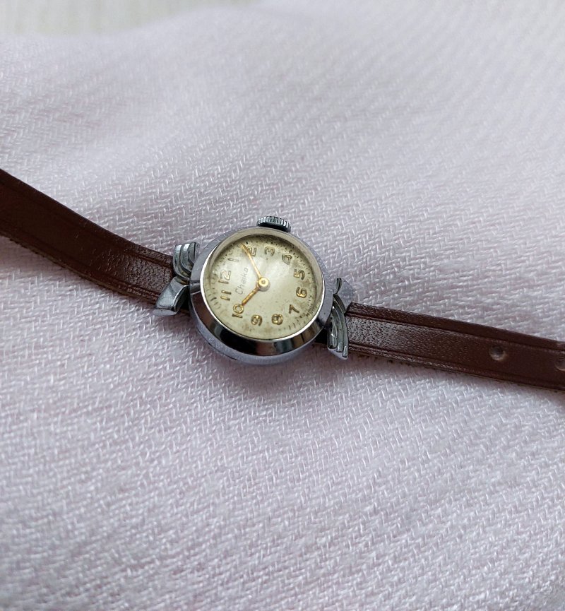 Chaika small wrist watch