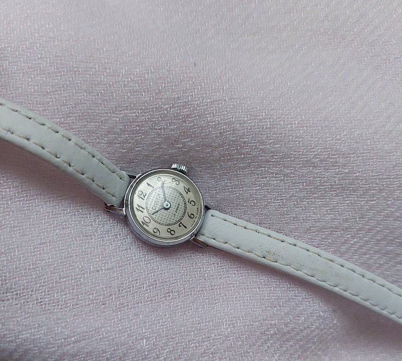 Chaika mechanical ladies watch