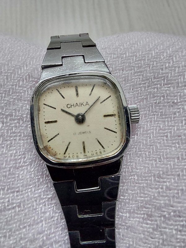 Chaika watch with metal strap.