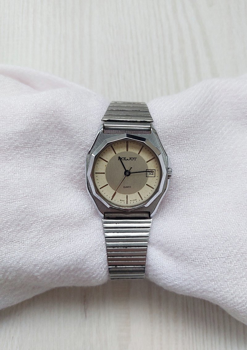 Poljot quartz watch with metal strap