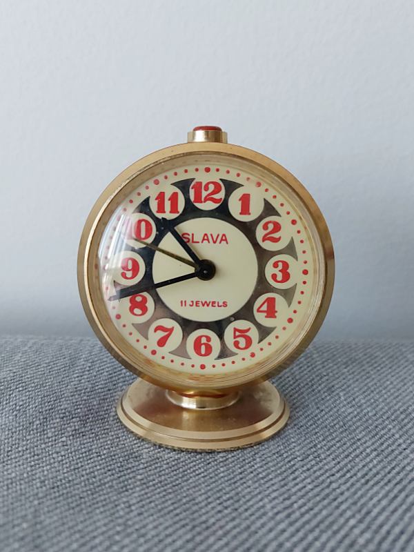 Slava soviet vintage clock