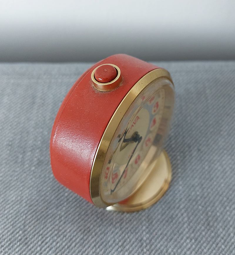 Slava soviet vintage clock