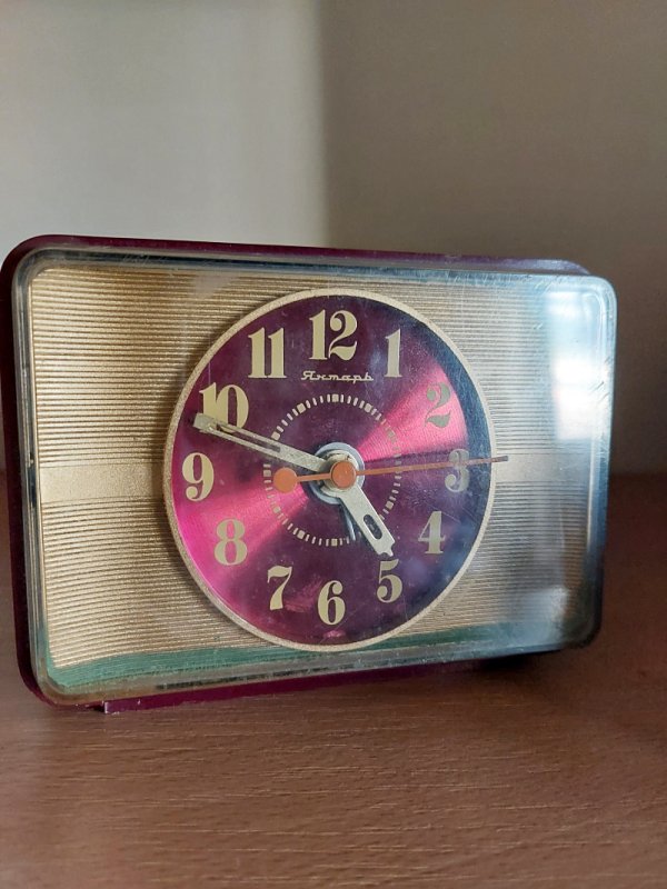 Yantar soviet clock